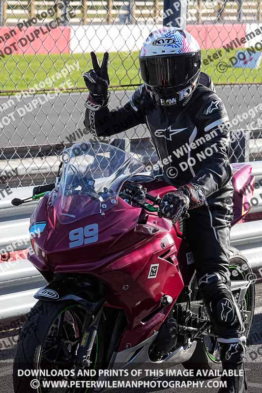 donington no limits trackday;donington park photographs;donington trackday photographs;no limits trackdays;peter wileman photography;trackday digital images;trackday photos